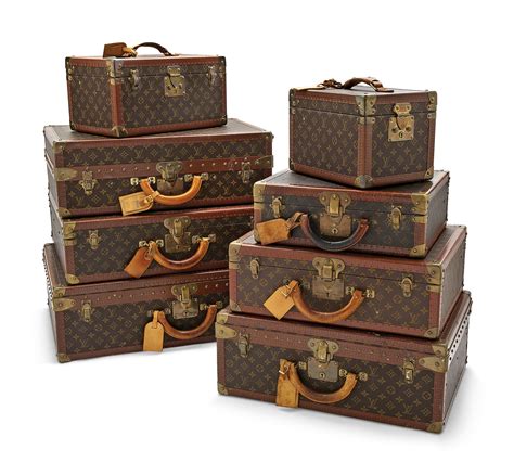 louis vuitton trunk set